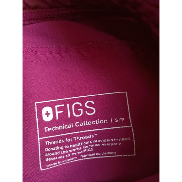 Figs Scrubs Set V Neck 2 pocket Top S/ Kade Cargo Pants S/P - Picture 12 of 12